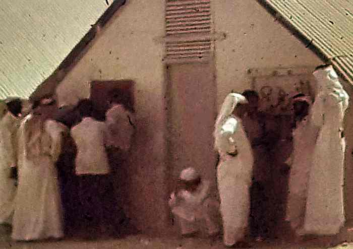 Passport Control at Saudi-Qatari border - Photo John Pint