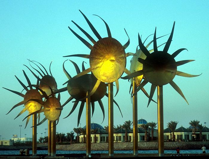 Sunflower Fountain by Eila Hiltunnen-photo J. Pint