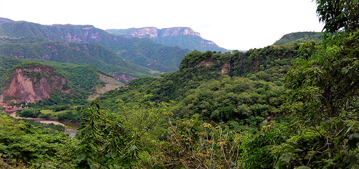 View from trail to Tequilizinta